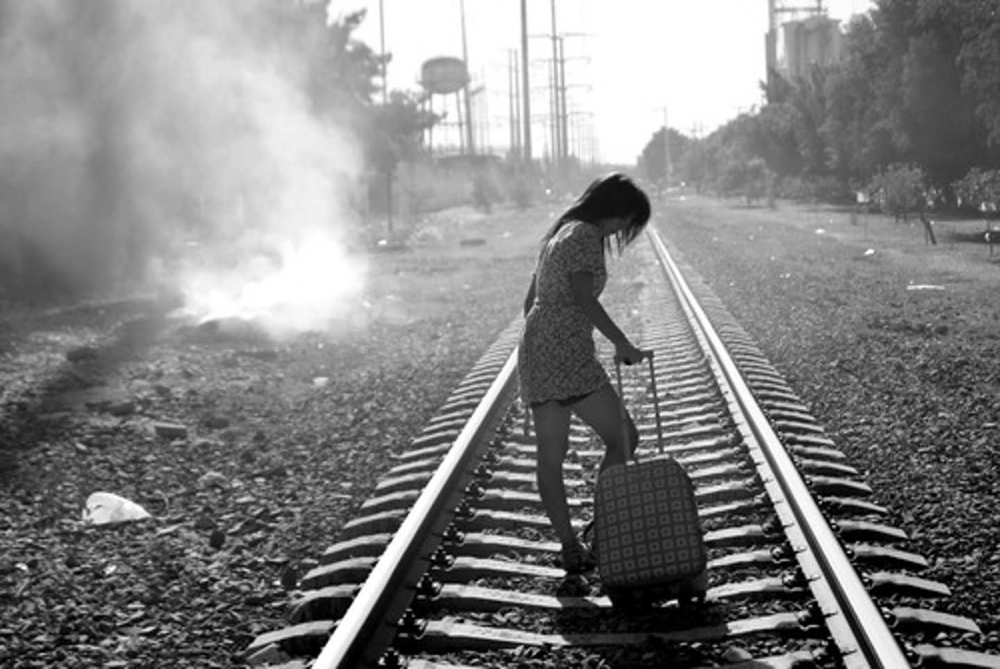 <p>to leave, to go away</p>