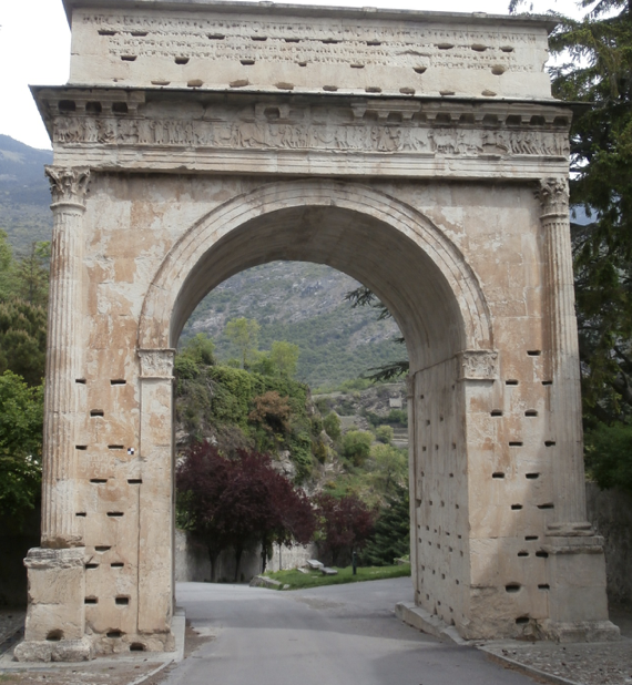 <p>Arch of Augustus found in Susa is dated to…</p>