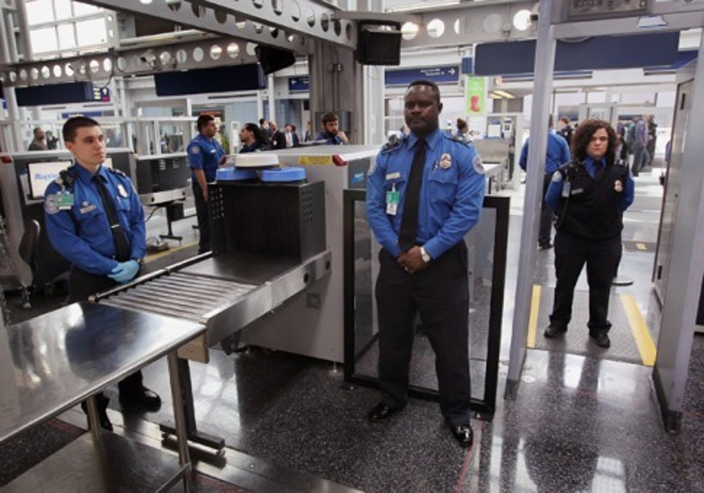 <p>security check</p>