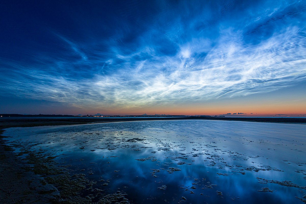 <p>mesospheric (75-85km), after sunset</p>