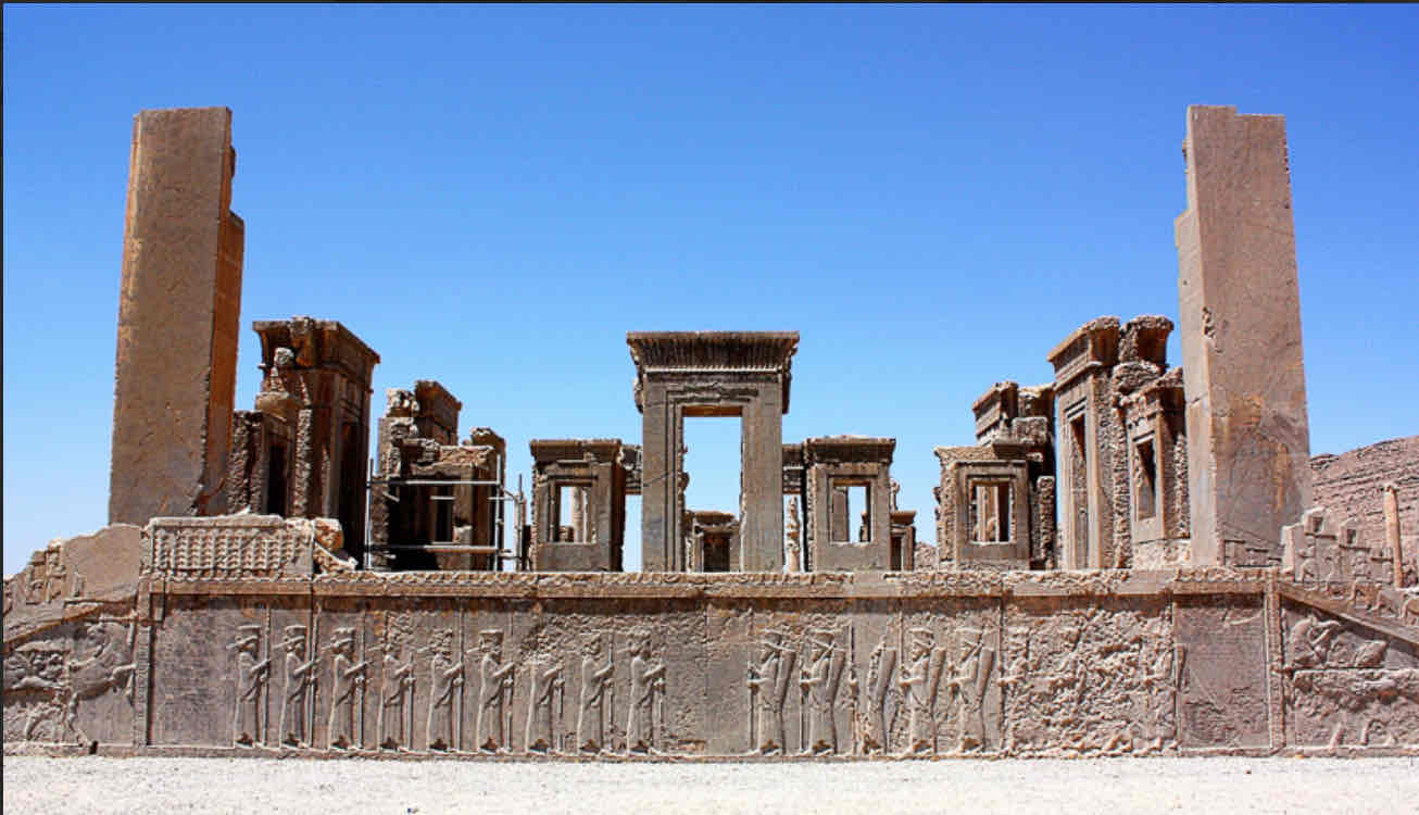 <p>Ruiny apadany w Persepolis</p>