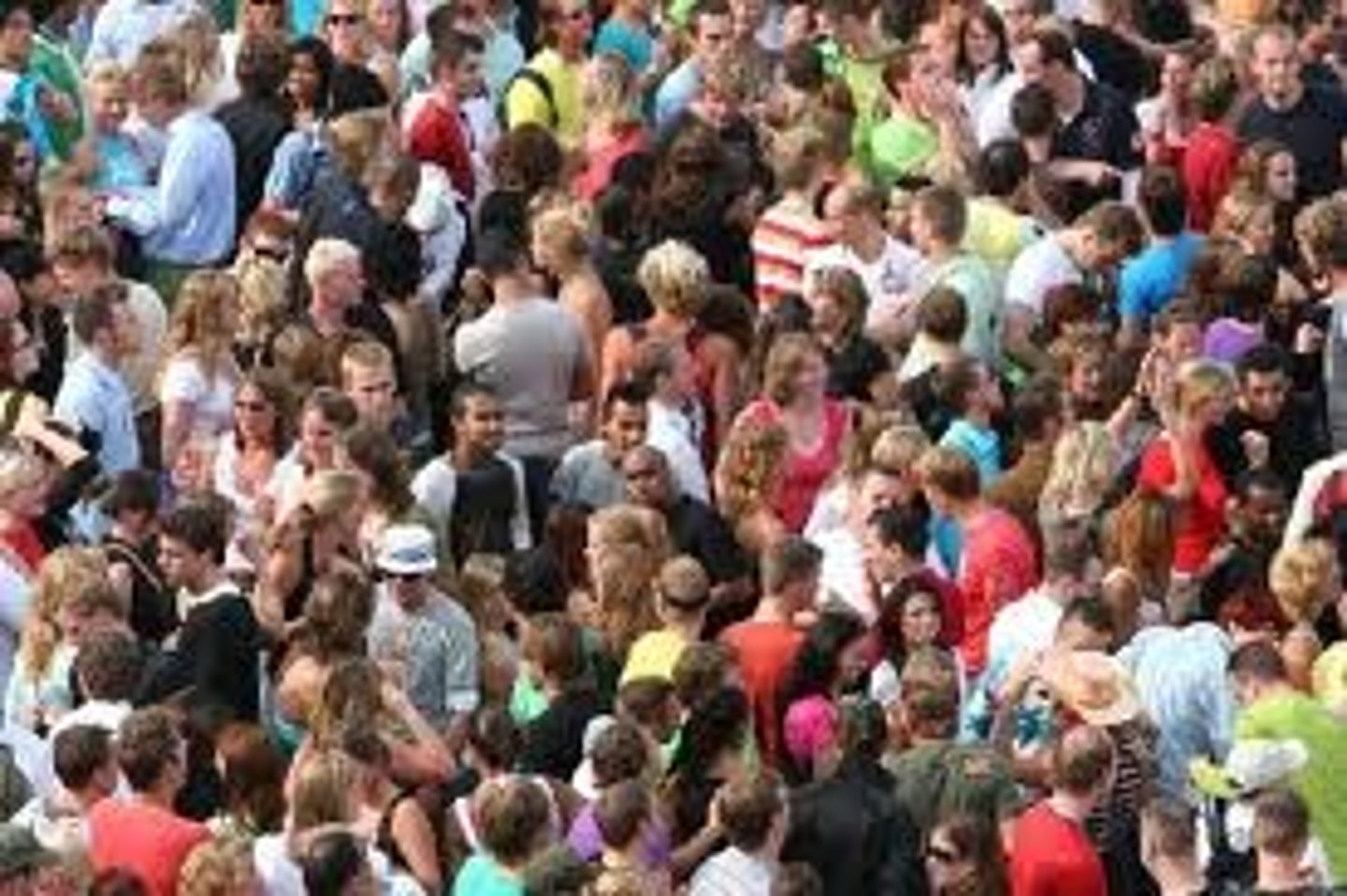 <p>Een groep mensen die al eeuwenlang samenwoont en dezelfde cultuur heeft.</p>