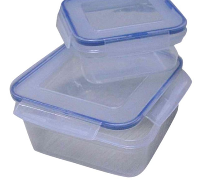 <p>a thing like a box, bottle, jar, etc. that things are kept in (контейнер, ємність)</p>