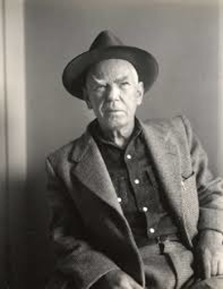 <p>1889-1975 New Zealand<br>Called himself the first Industrial Designer in the United States<br>also started the first practice in the states<br>founded the IDSA<br>designed the scales at train stations to entertain people while they wait</p>