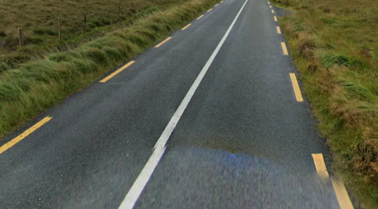 <p>Yellow outside dash in English speaking country</p>