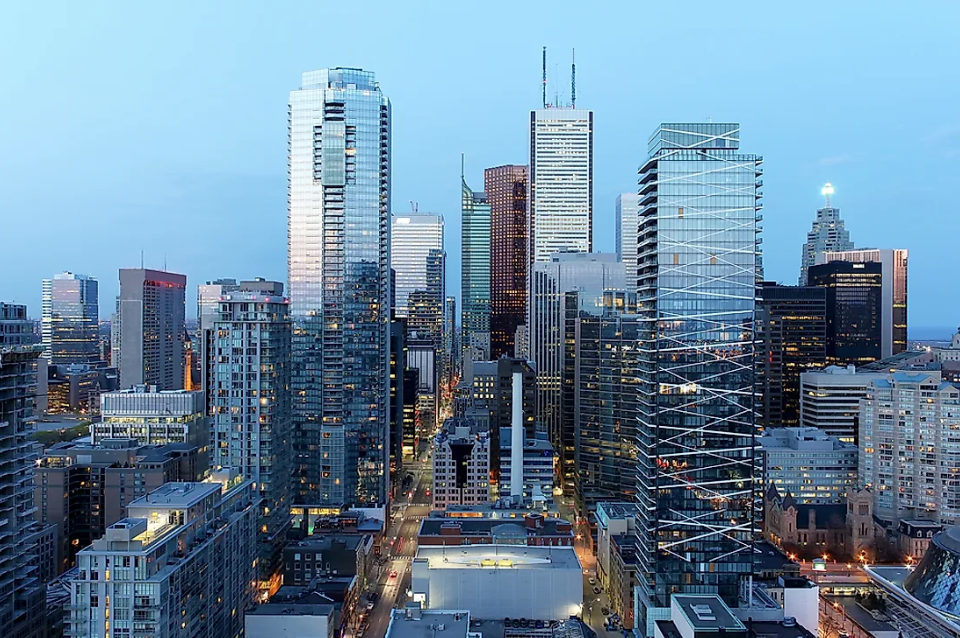<p>- City centre</p><p>- Office buildings</p><p>- Busy</p><p>- Skyscrapers</p>