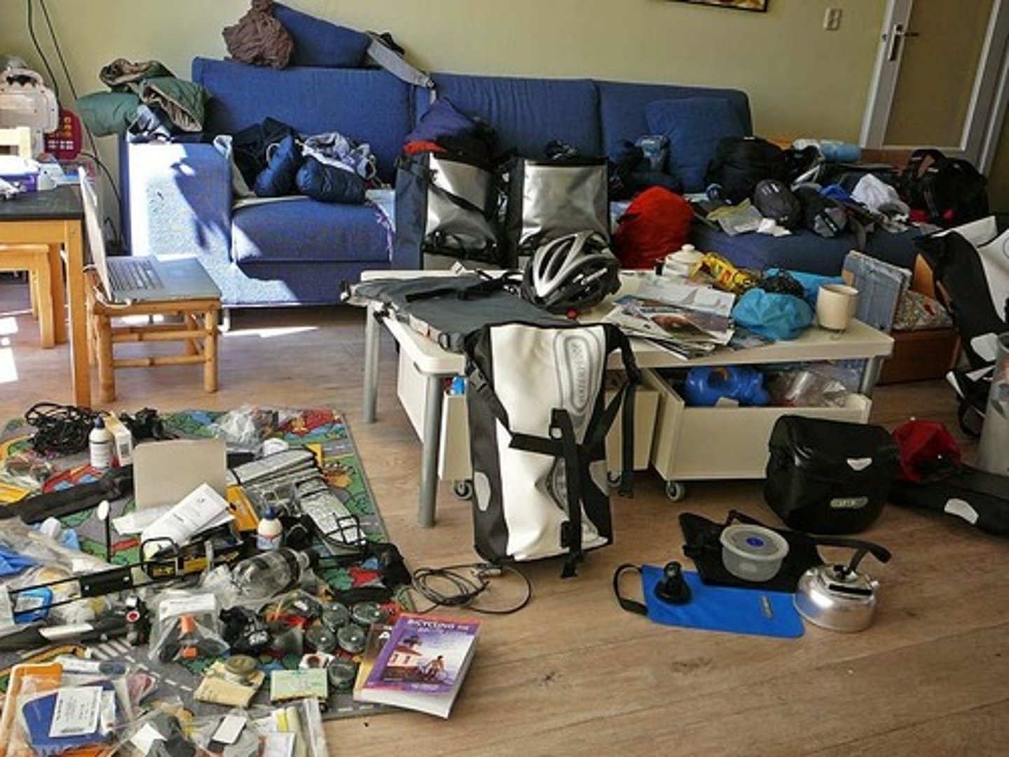 <p>What a mess!</p>