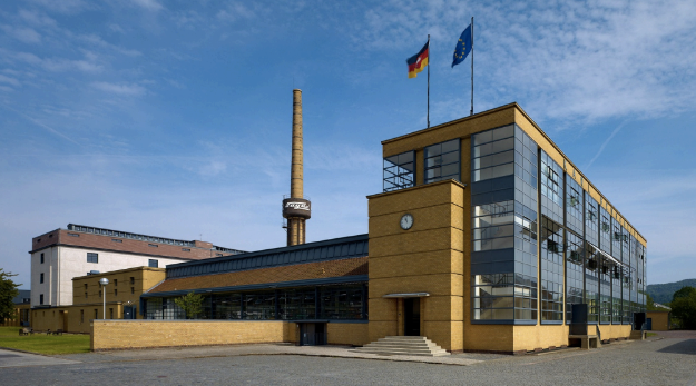 <p>Alfed, Germany, 1911-14</p>