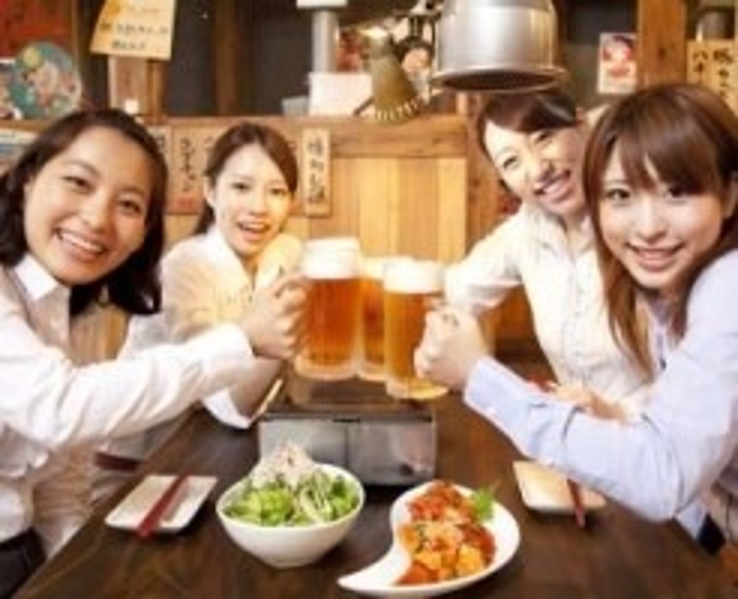 <p>(ぼうねんかい)</p><p>tiệc tất niên</p><p>(VONG NIÊN HỘI)</p>