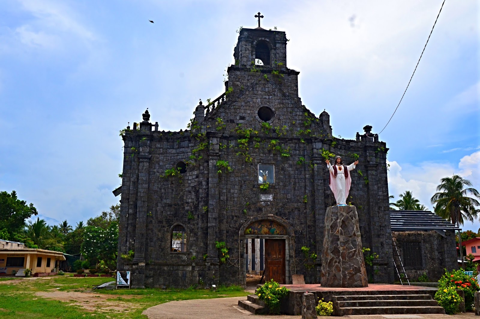 <p><span style="color: #000000">Century old ruins of Spanish colonial era buildings such as the Presidencia Building, was once the office of the governadorcillo</span></p>