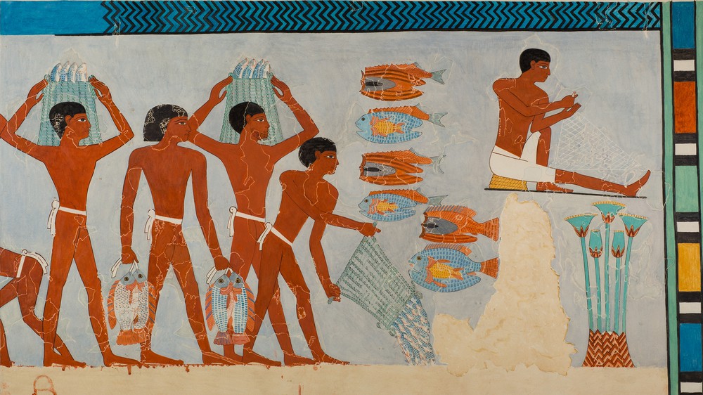 <p><span style="font-family: &quot;Times New Roman&quot;, serif">In ancient Egyptian paintings when showing off the body artists would use the profiling views to show off the person as much as possible. Profiling views is when one part of the body is facing the side.<strong> Feet  and the legs facing the side to show off muscles</strong>. The <strong>torso faces the front so the shoulders, arms, hands and especially the fingers can be seen clearly</strong>. <strong>Heads were also always turned to the side to show off the ears, hair or headdress.&nbsp;</strong></span></p>