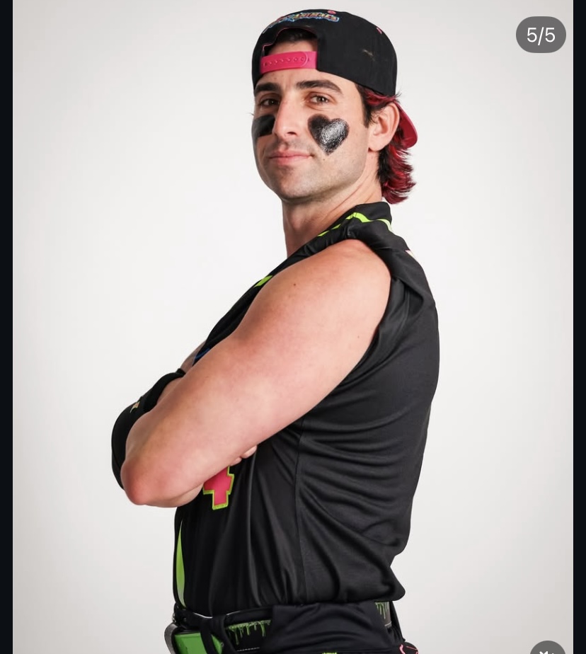 <h2 id="4outfieldtenders">4, Outfield, Tenders</h2>