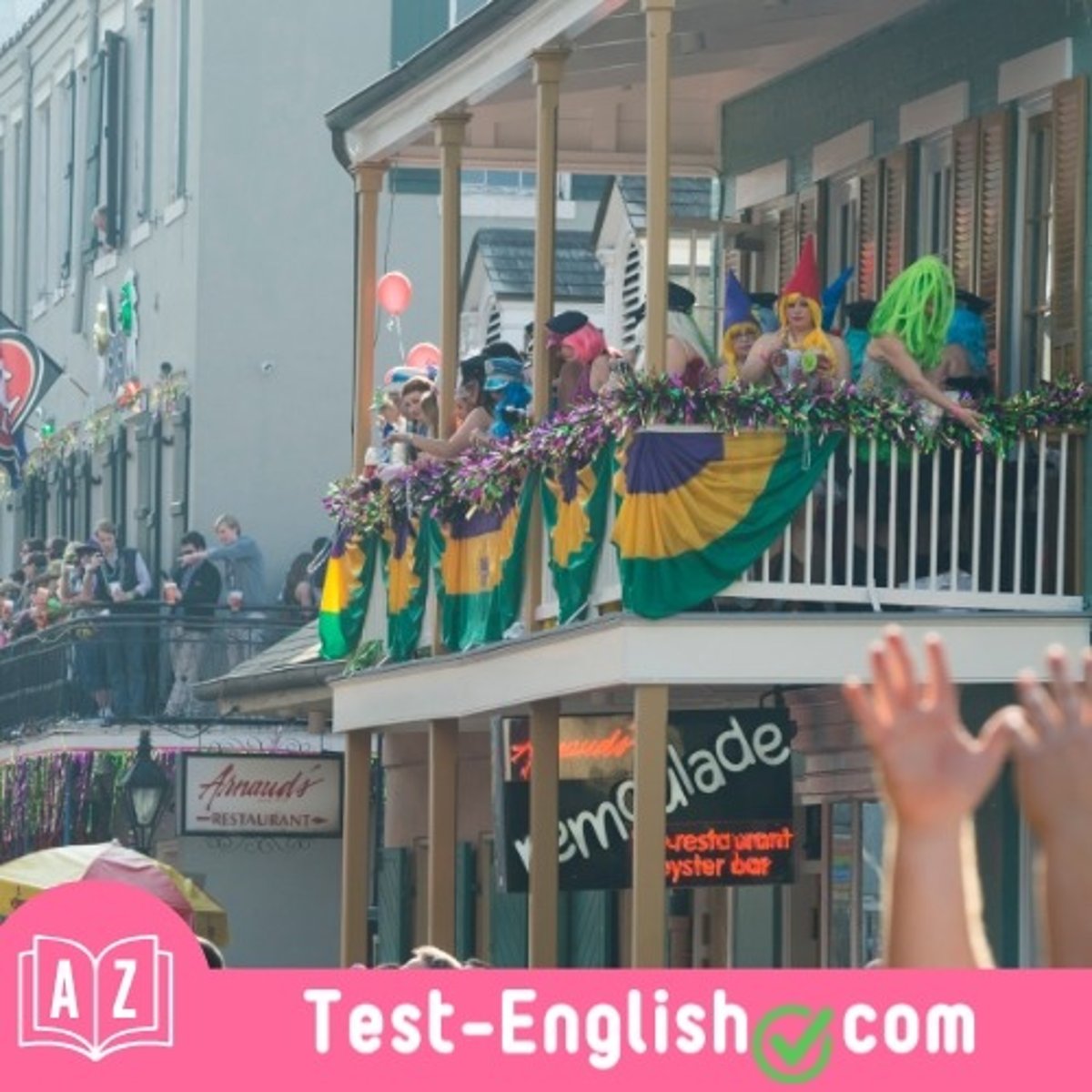 <p>It's a really ______ city with so much going on, and so many things to do.</p>