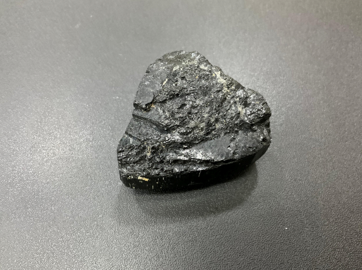 <p>what is the name of this mineral?<br>what color and number of hardness does this rock have in the Mohs hardness scale?</p>