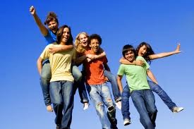 to get along well (with)