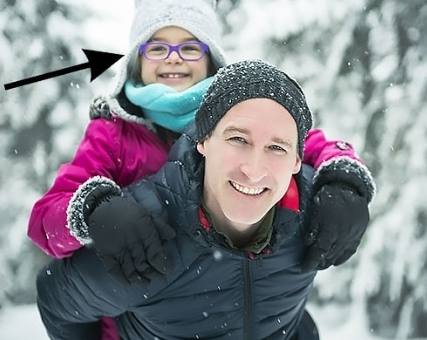 <p>Your brother’s / sister’s daughter  </p><p>|ˈniːs| </p><p>Племянница </p>