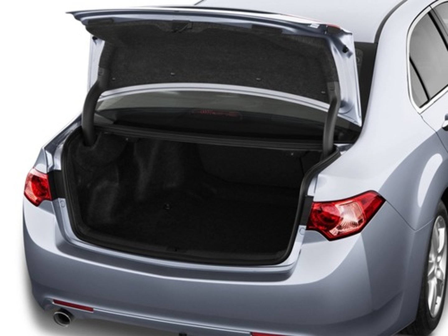 <p>trunk (of a car)</p>