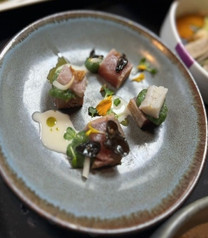 <p>Tuna &amp; Eel</p>