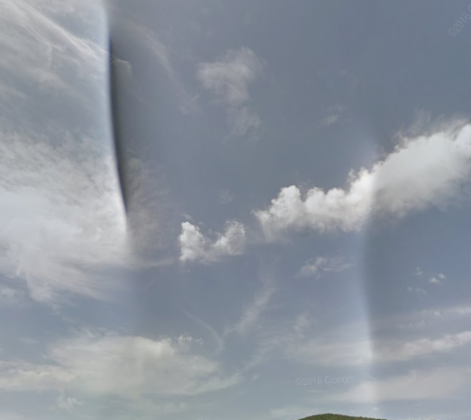 <p>A rift in the sky</p>