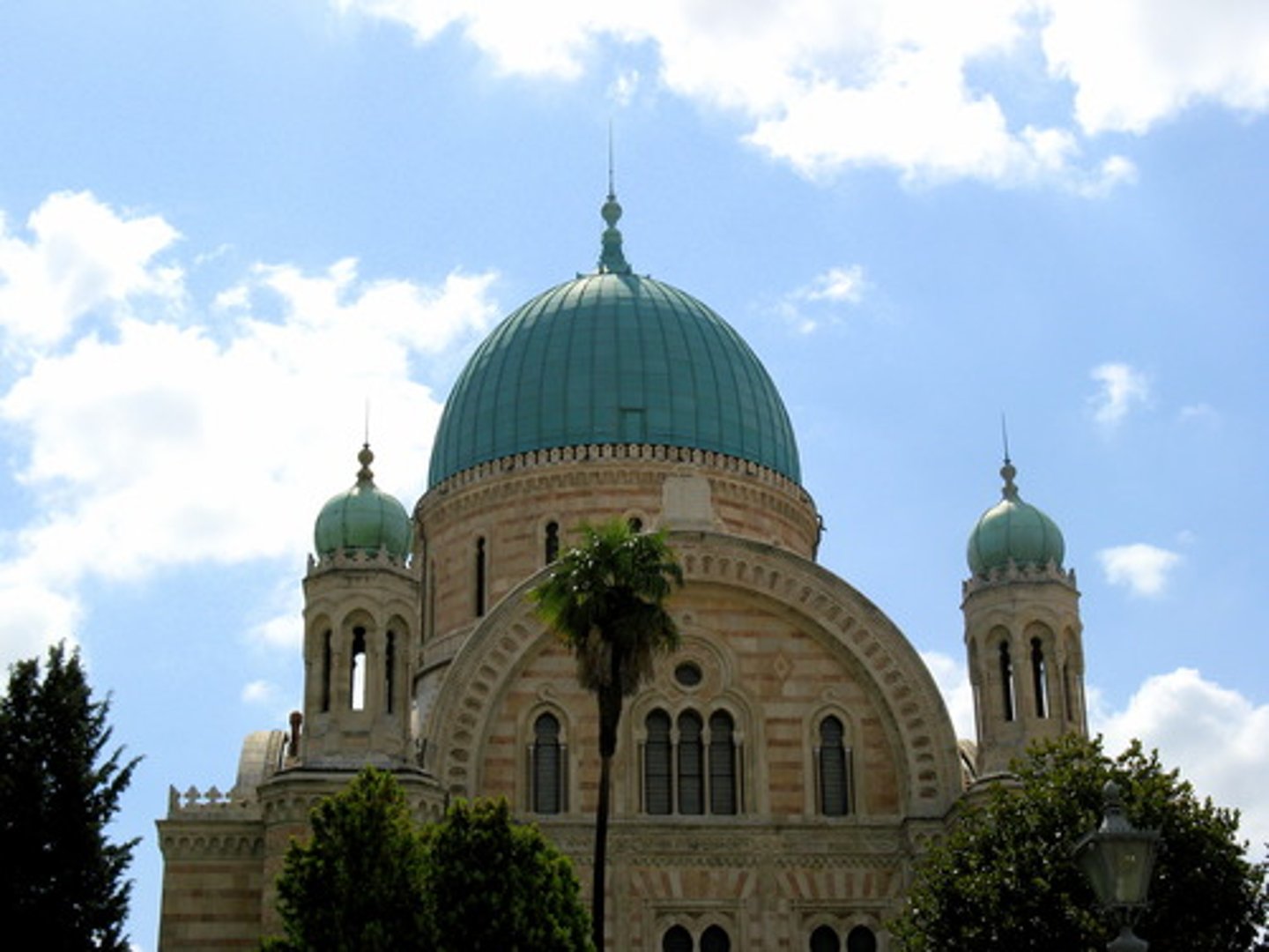 <p>synagogue</p>