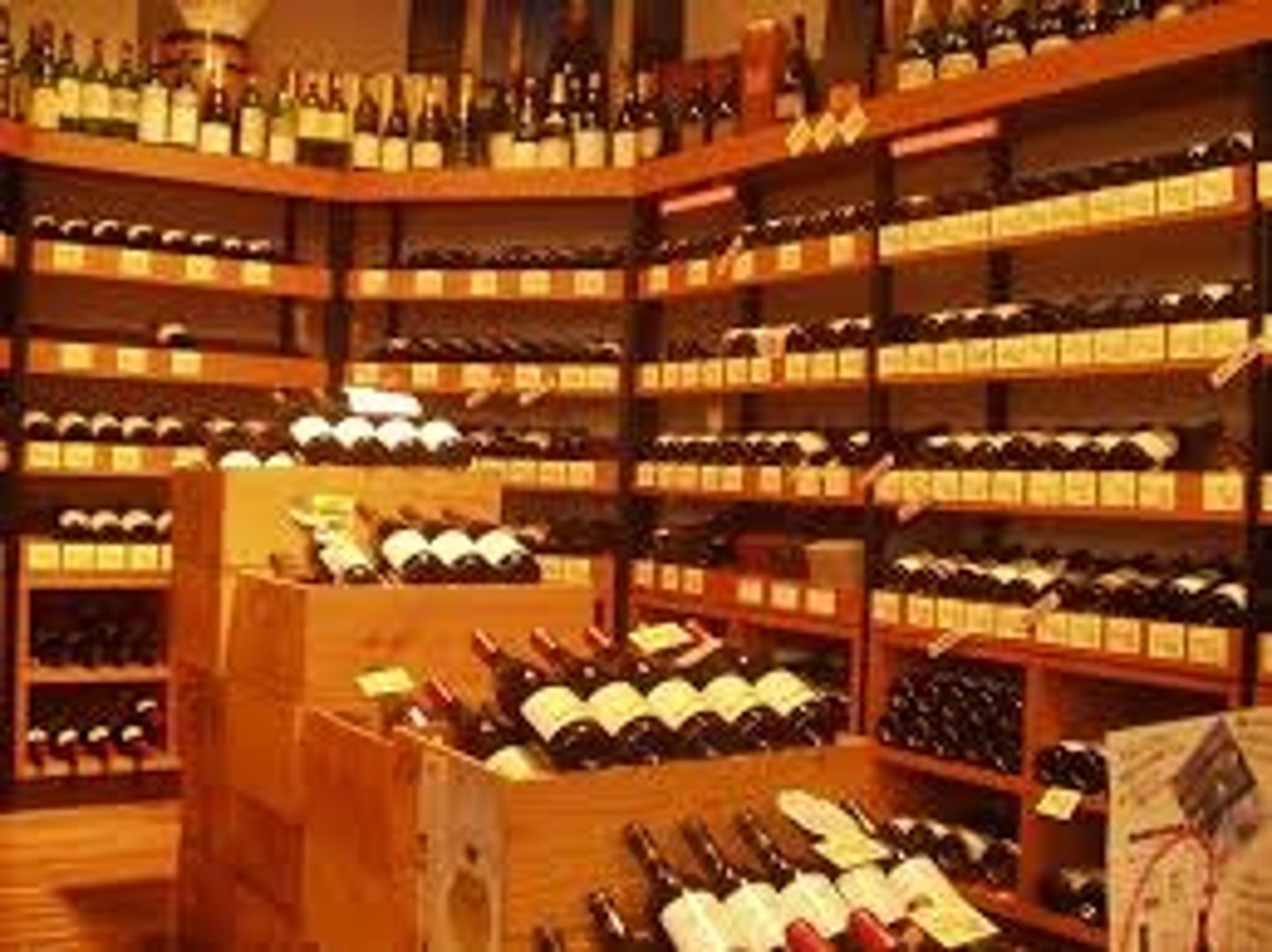 <p>quầy bán (trong một cửa hàng bách hóa)</p>