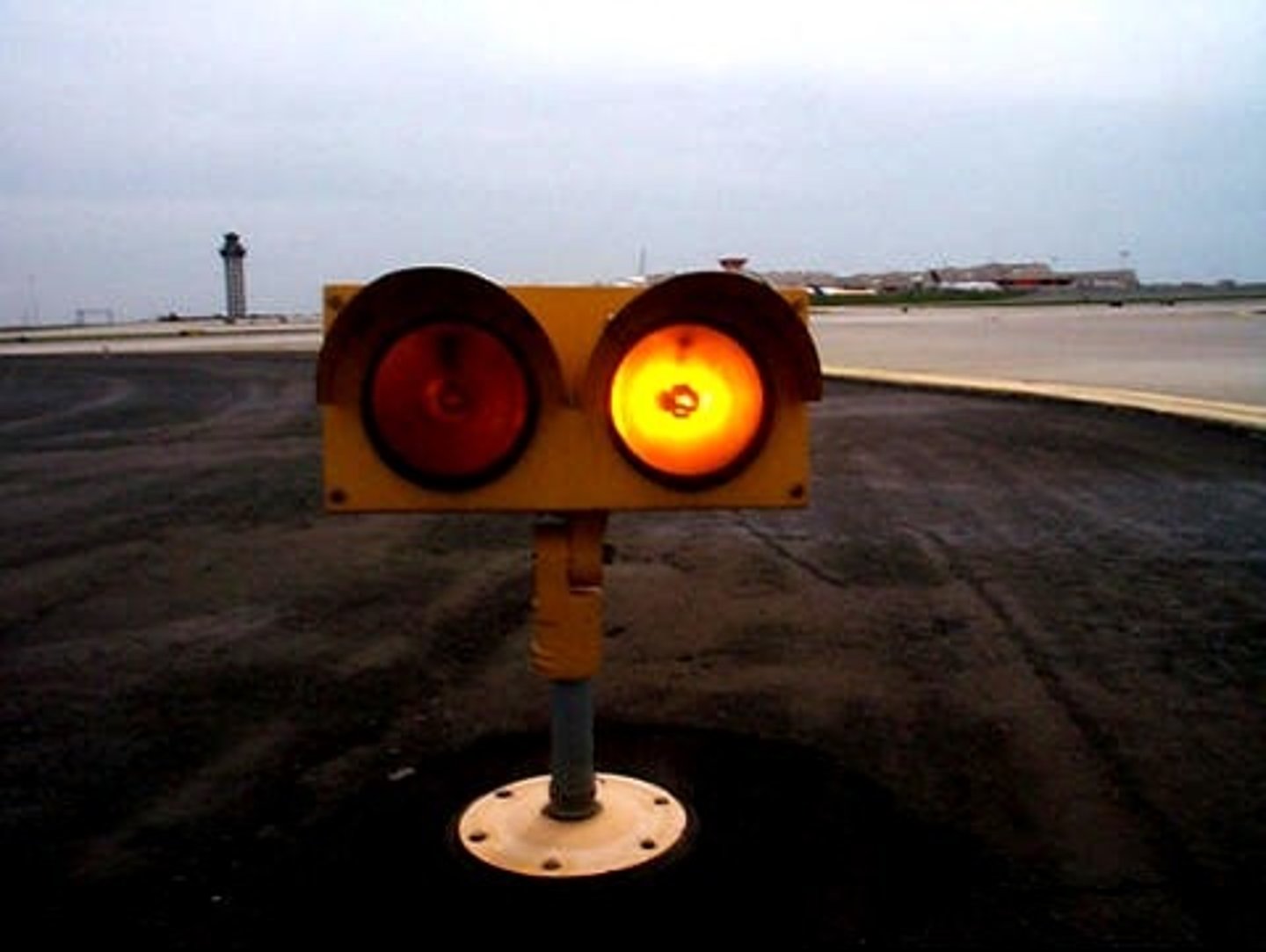 <p>Intended to alert the pilot of a runway/taxiway intersection</p><p>Either two yellow flashing or a row of yellow in ground at hold position</p>