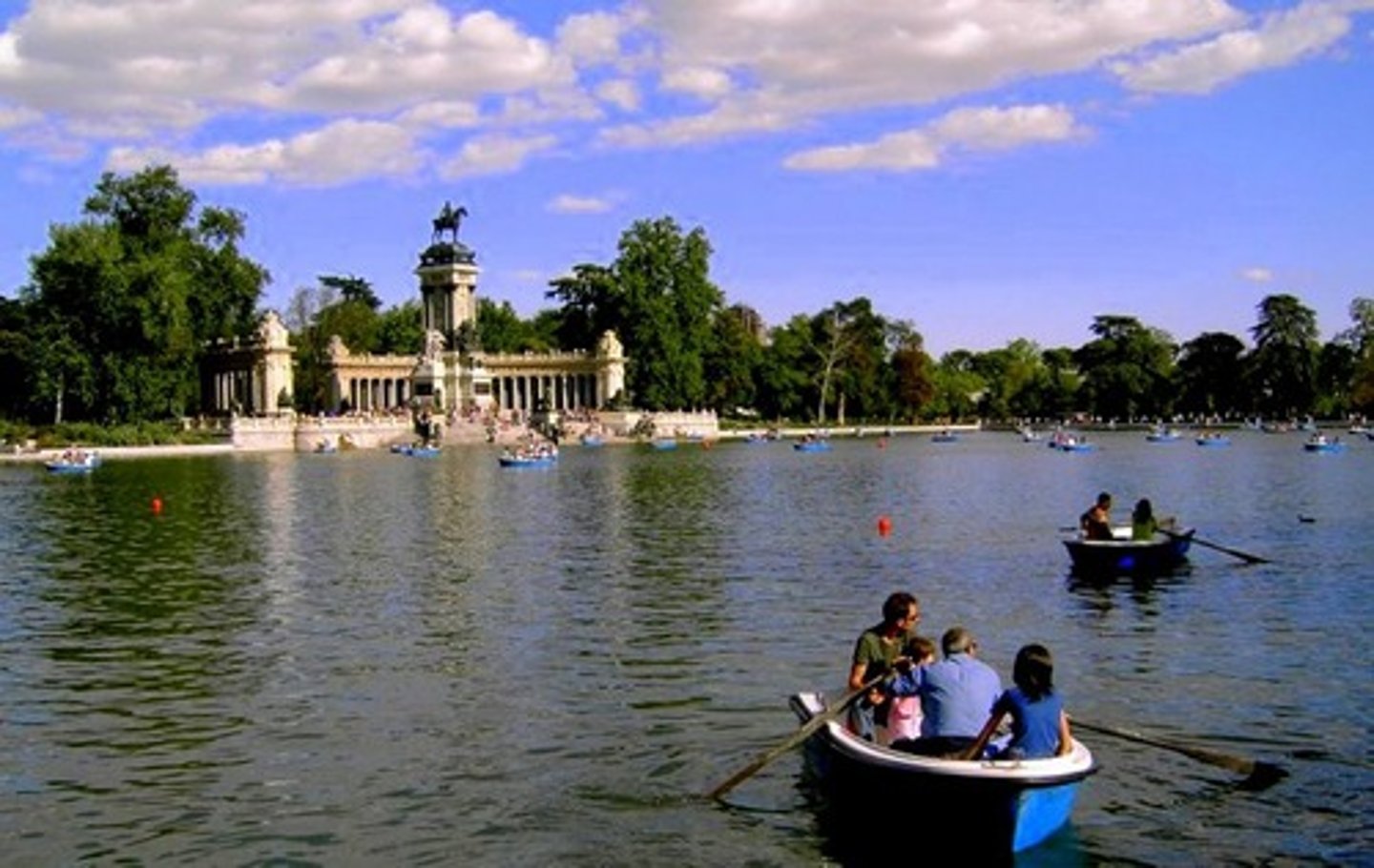 <p>lake</p>