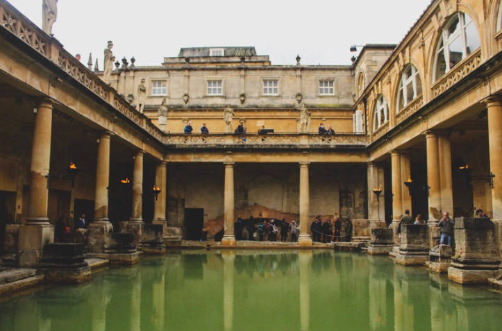 <p><span>True or False. The image below is a structure or feature of Roman Architecture</span></p>