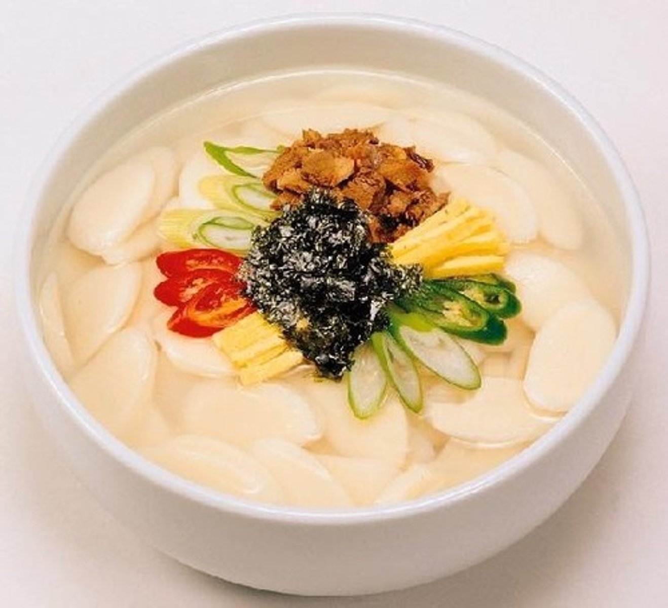 <p>súp bánh tteok</p>