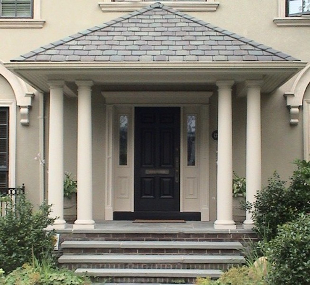 <p>entrance (home)</p>