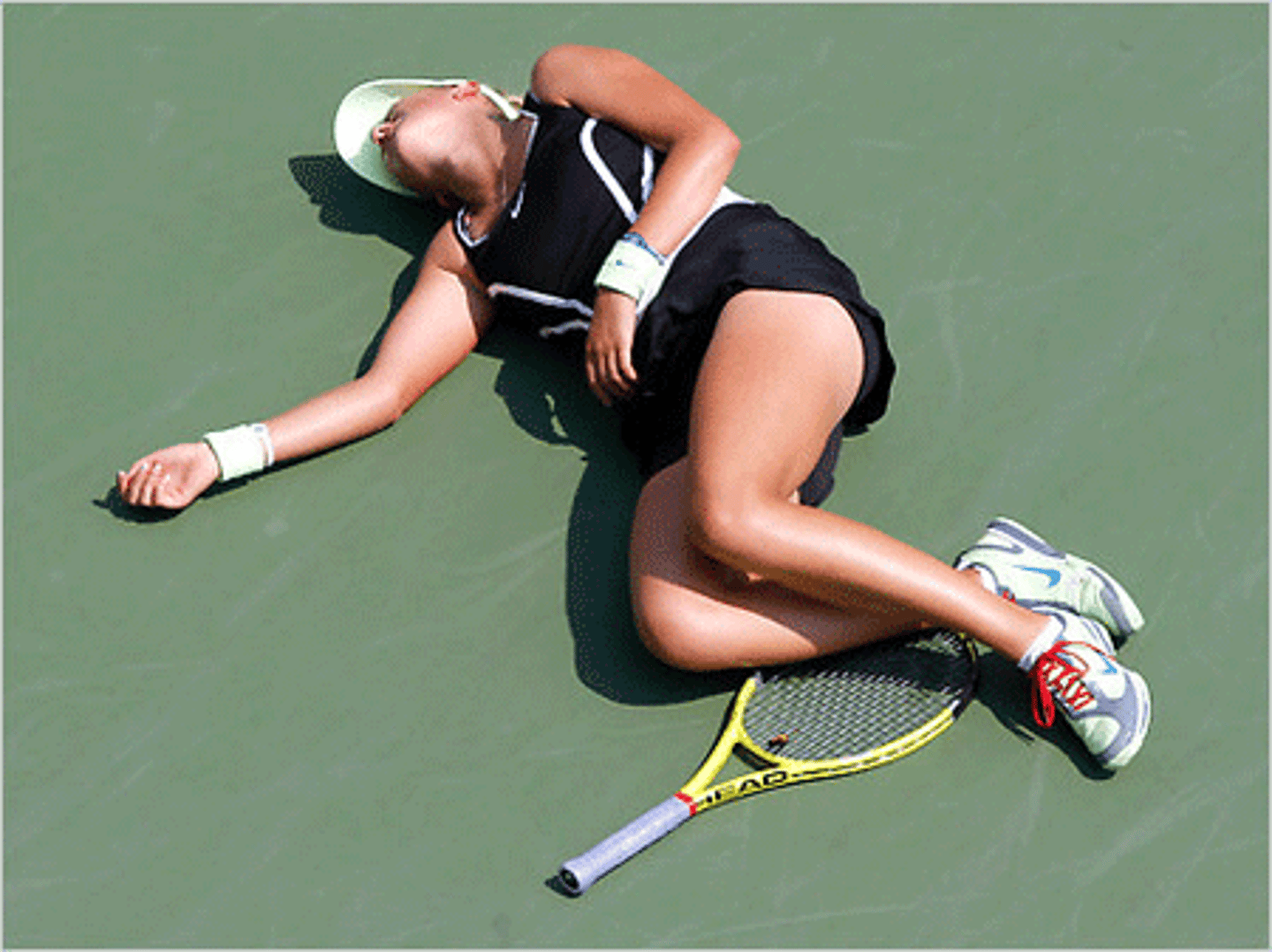 <p>упасть замертво</p>