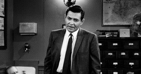 <p><span>Who plays Dr. Fred Richman, the psychologist, in <em>Psycho </em>(1960)?</span></p>