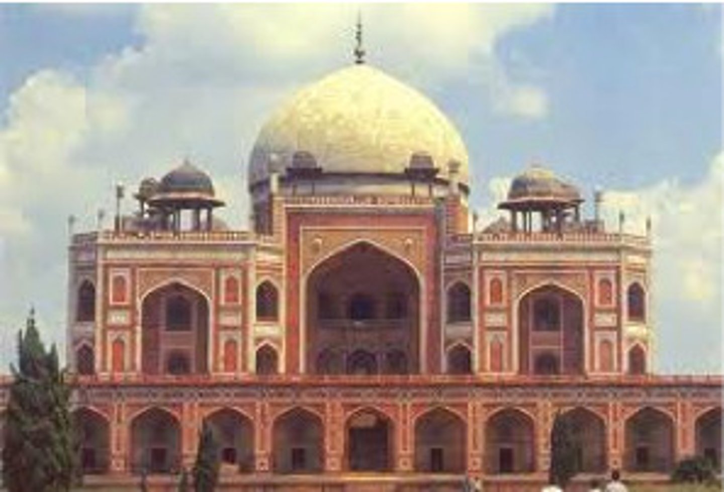 <p>influenced taj mahal</p>