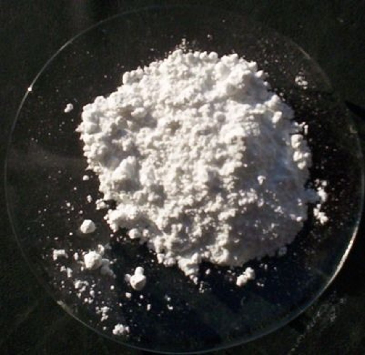 <p>Ionic Compound, Formula is CaCO3</p>