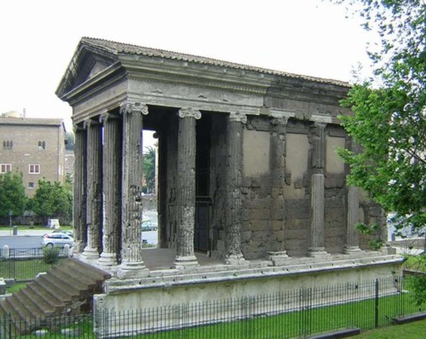 <p>Romans = semi engaged columns</p>