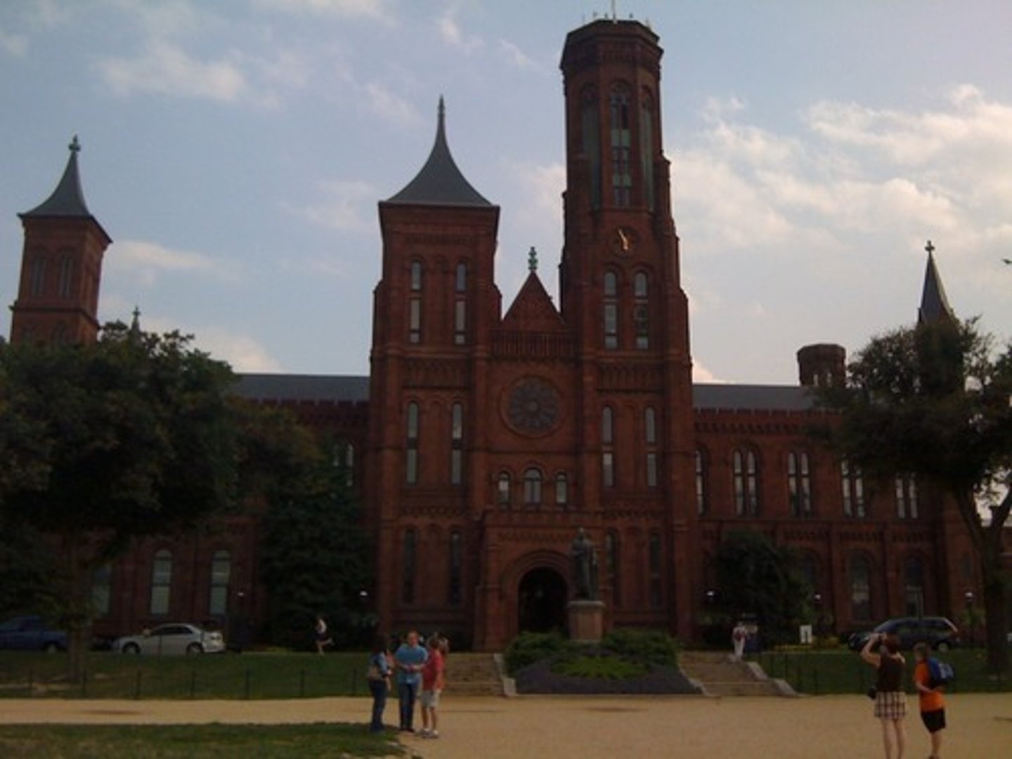 <p>(n) an organization that has a particular purpose such as scientific or educational work, or the building where this organization is based /</p><p>Example: The Kaff__________ offers scholarships to many students.</p>