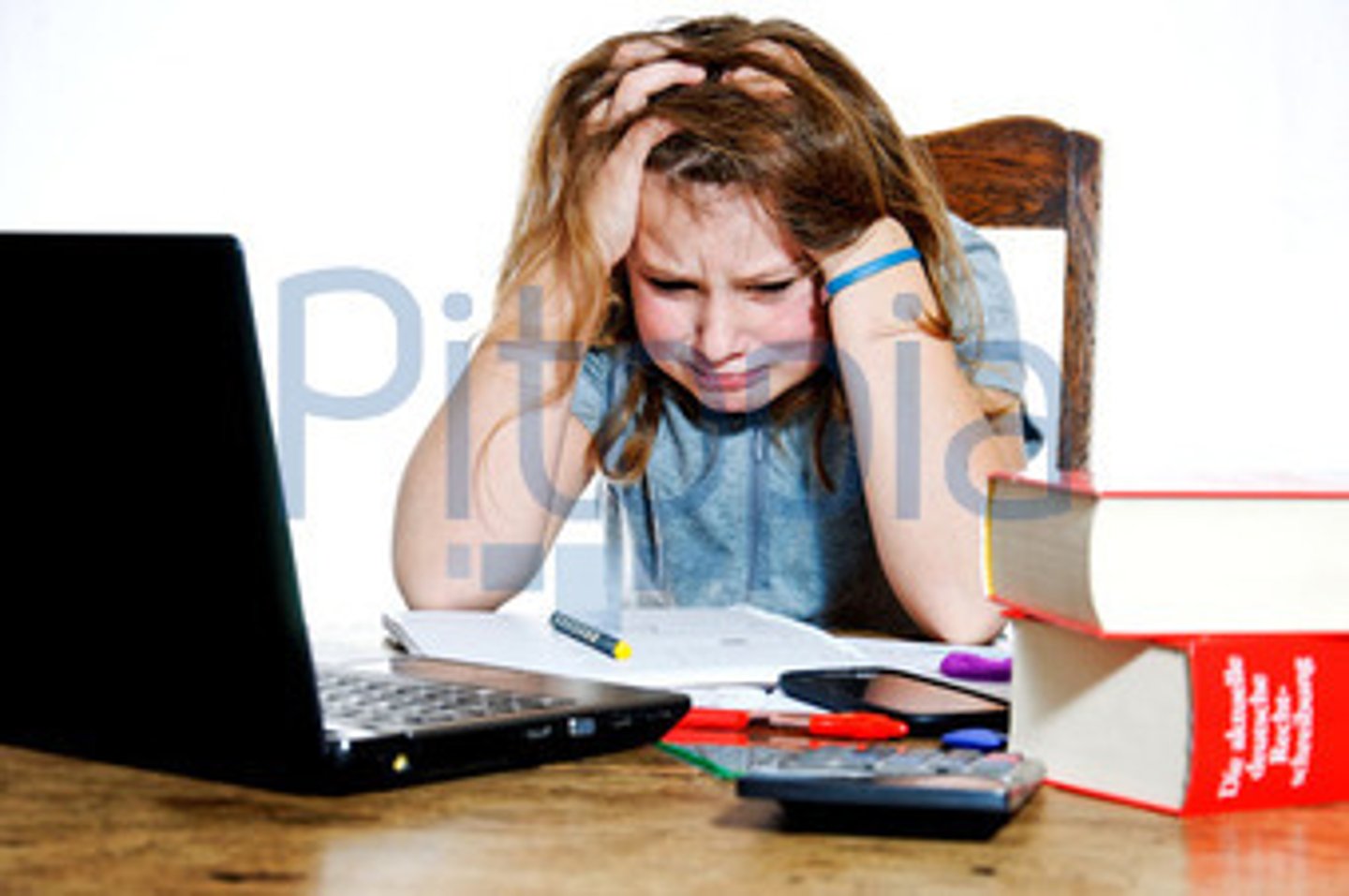 <p>bị quá tải, quá sức</p>