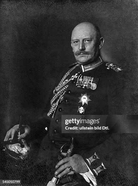 <p>German Chief of Staff in WWI who modified the Schlieffen Plan. His changes—weakening the right wing and strengthening forces in the east—contributed to operational failures in 1914.</p>