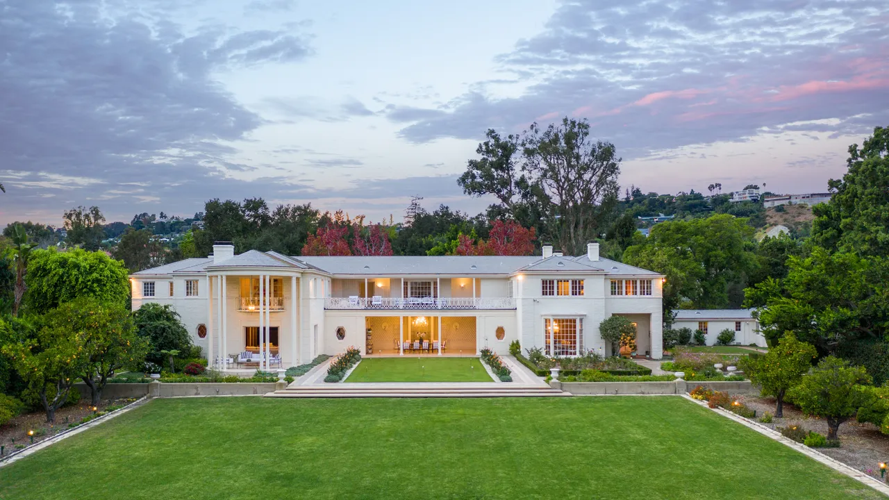 <ul><li><p>Bel-Air California</p></li><li><p>Paul Williams</p></li><li><p>1934</p></li></ul>