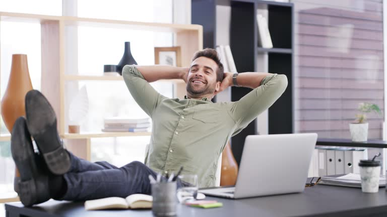 <p><em>= relax and enjoy something (like a book, drink, etc)</em></p><p></p><p>+розслабитися з чимось</p><p></p><p>On top of the usual responsibilities, you feel you should also have time to go to the beach, sip iced tea in the backyard, or <strong><mark data-color="green" style="background-color: green; color: inherit">p____ your f____ u__ with a good book.</mark></strong></p><p>— I <strong><mark data-color="green" style="background-color: green; color: inherit">p____ my f____ u__ with a good book.</mark></strong><br>— On Sunday, I like to <strong><mark data-color="green" style="background-color: green; color: inherit">p____ my f____ u__ with</mark> a cold drink and a film.</strong></p><p></p><p></p>