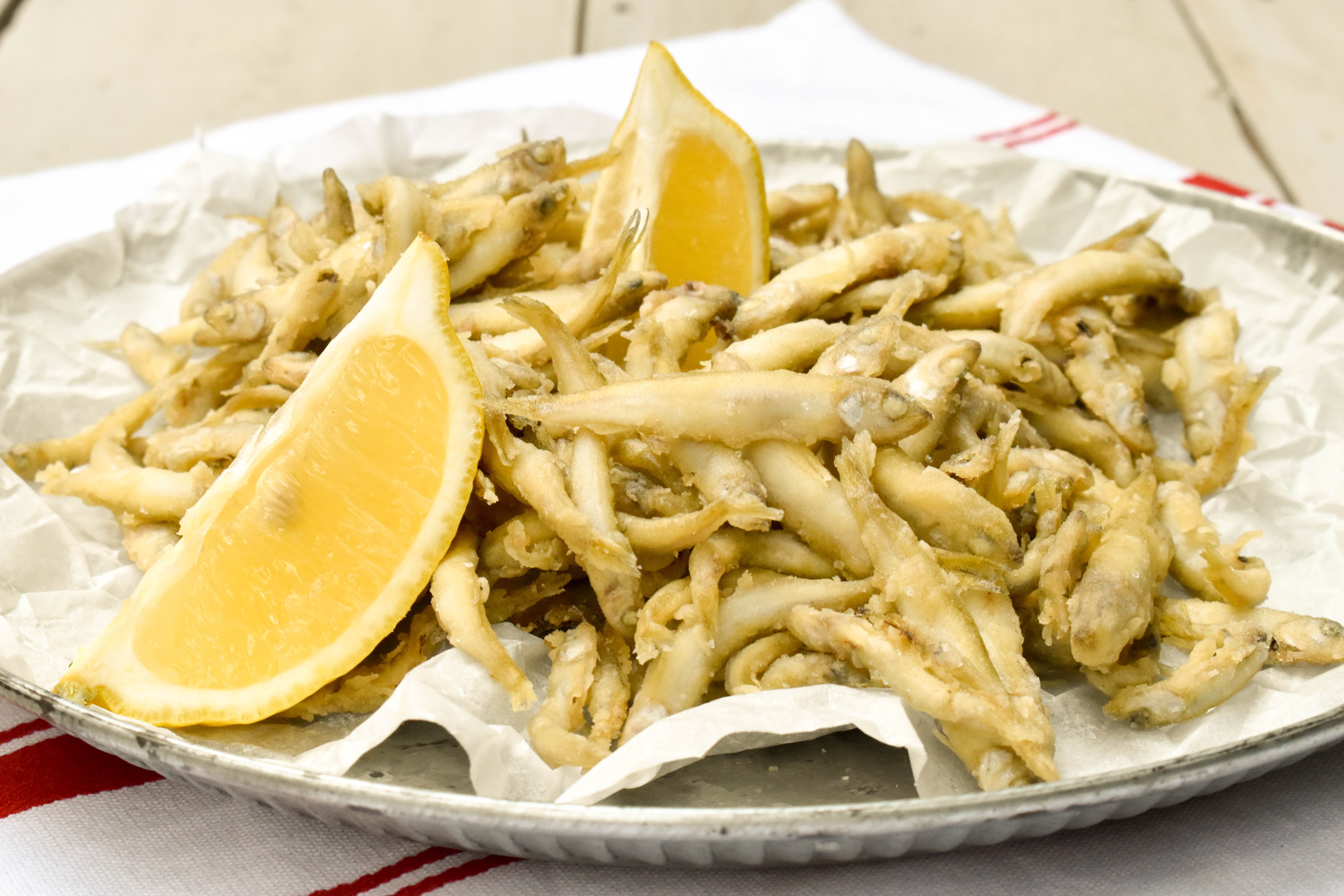 <p>whitebait </p>