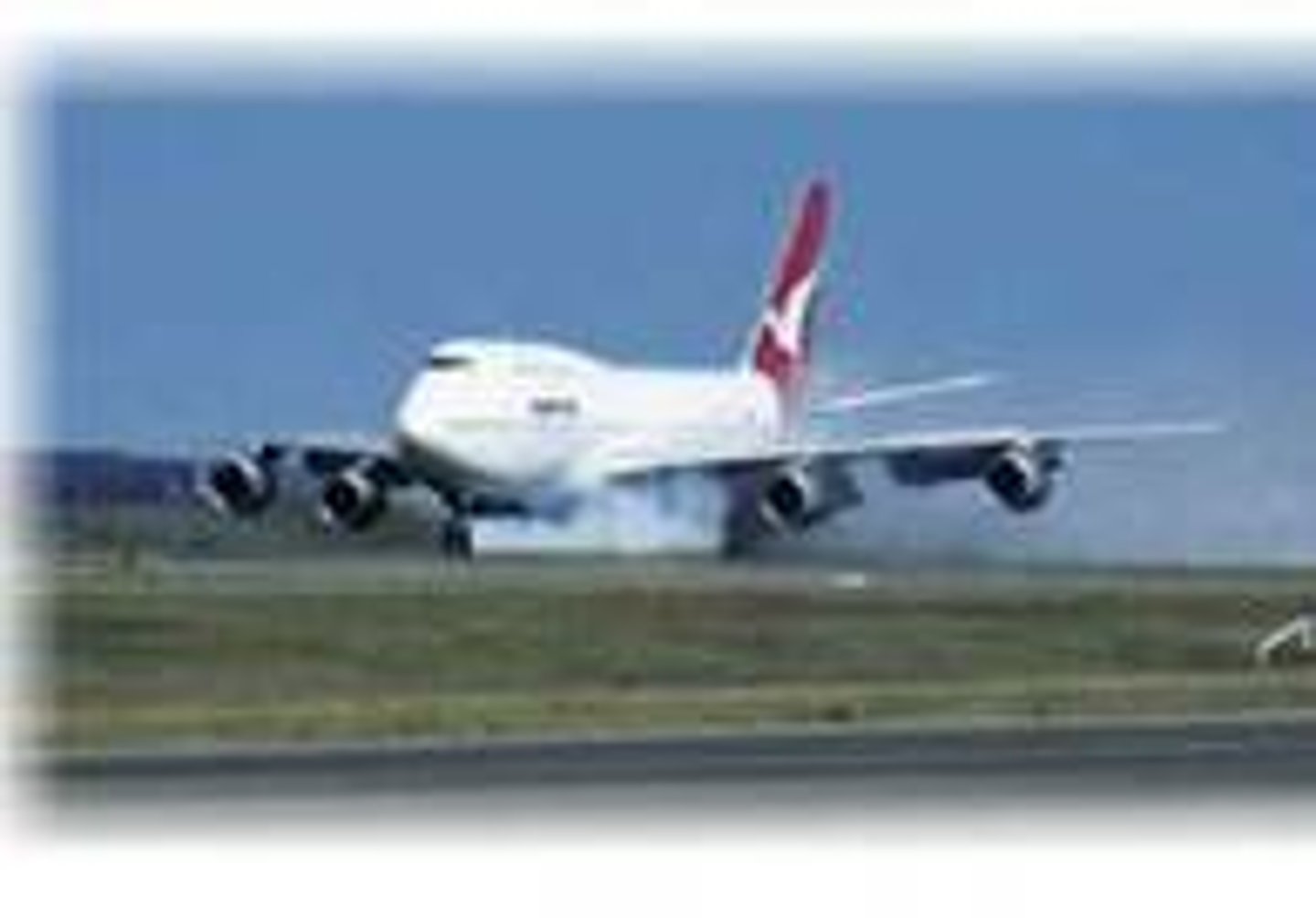 <p>cuando el avión toca tierra y se detiene.</p>