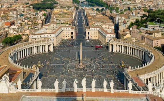 <p>overflow space outside, space showed authority </p><p>“arms of the mother church outreached” </p>