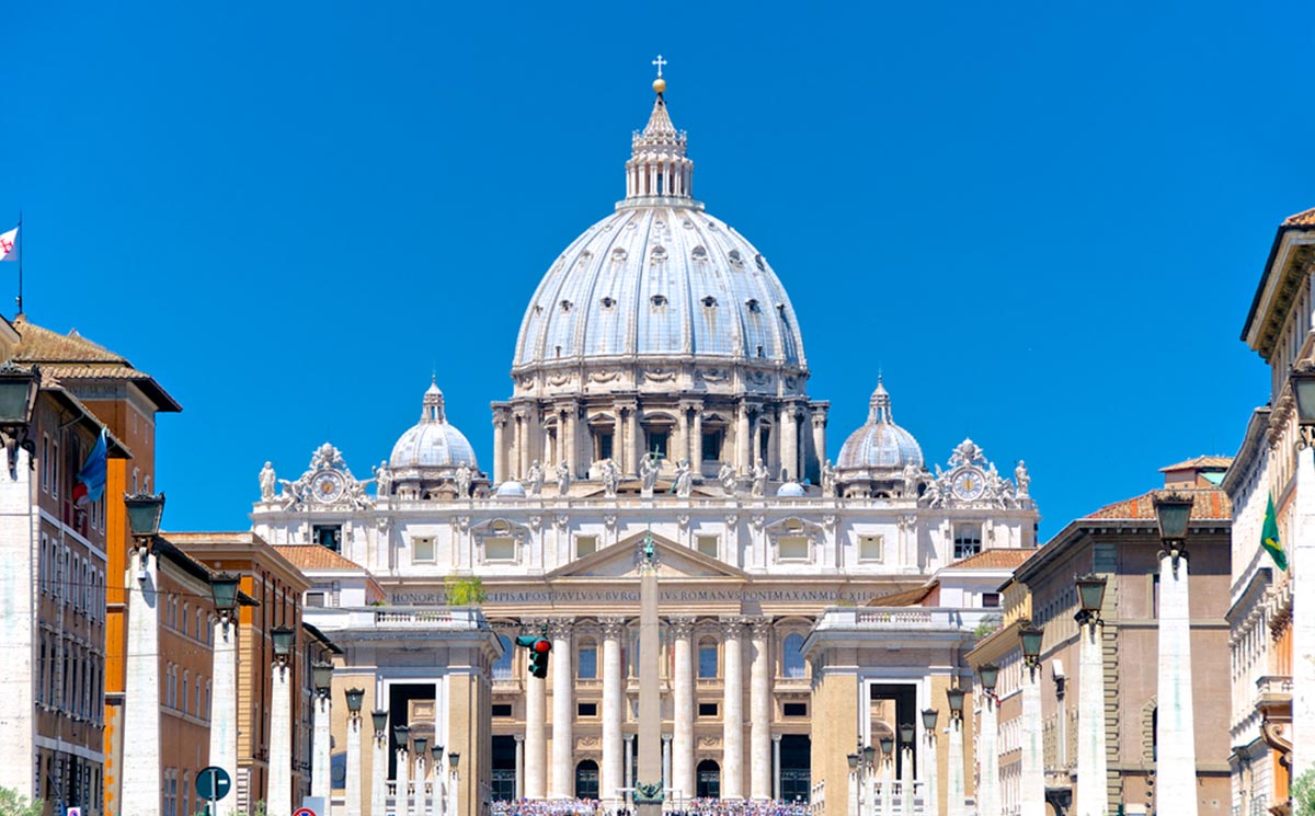 <p>Construit en 120ans par 13 archi</p>