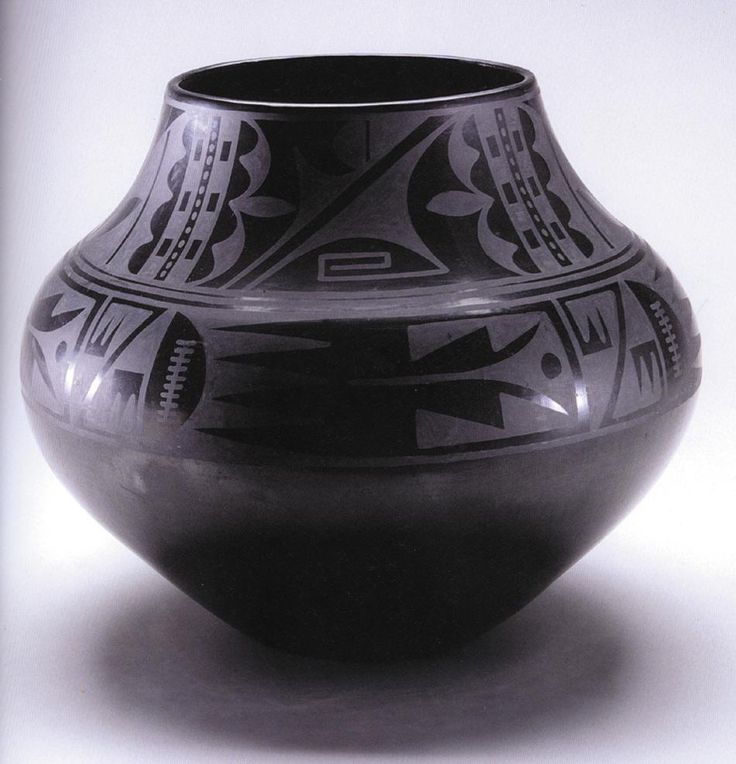 <p>166 - <span><em>Black-on-black ceramic vessel.</em></span>&nbsp;Maria Martínez and Julian Martínez, Tewa, Puebloan, San Ildefonso Pueblo, New Mexico. c. mid-20th century C.E. Blackware ceramic</p>