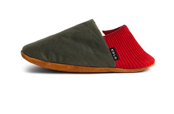 <p>Waxed canvas, Sherpa lining</p>