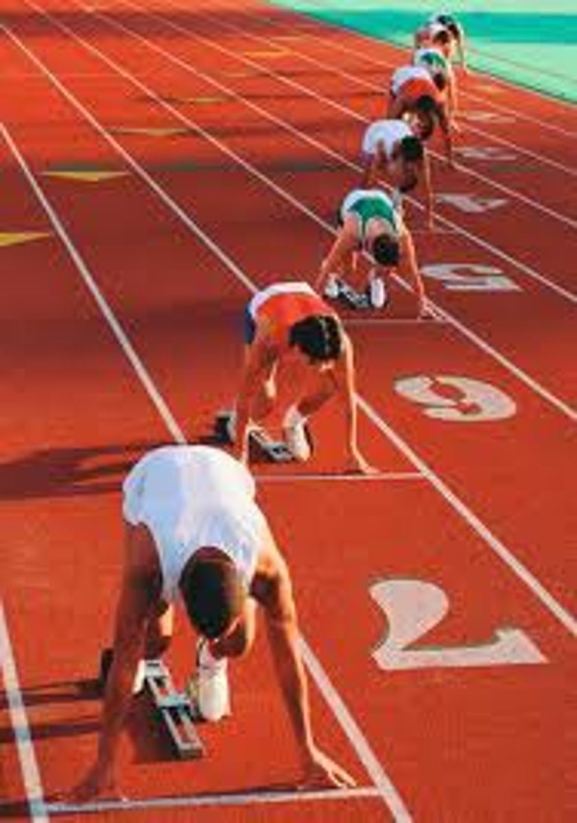 <p>стартувати, починати</p>