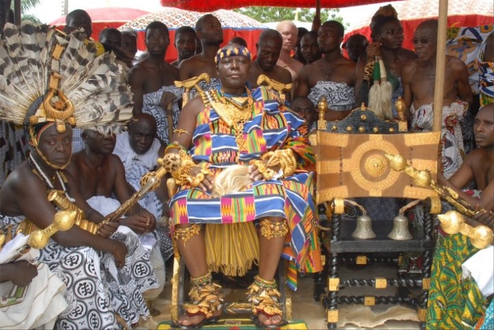 <p>What does Royal Regalia signify in Asante culture?</p>