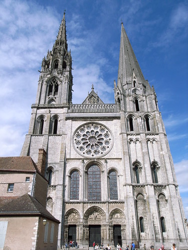 <p>-1145-1153 1194-1220 -Limestone -Chartres, France -apartments &amp; cafes around it -groin vault -sculptures in archivolts -jamb figures -rose windows</p>