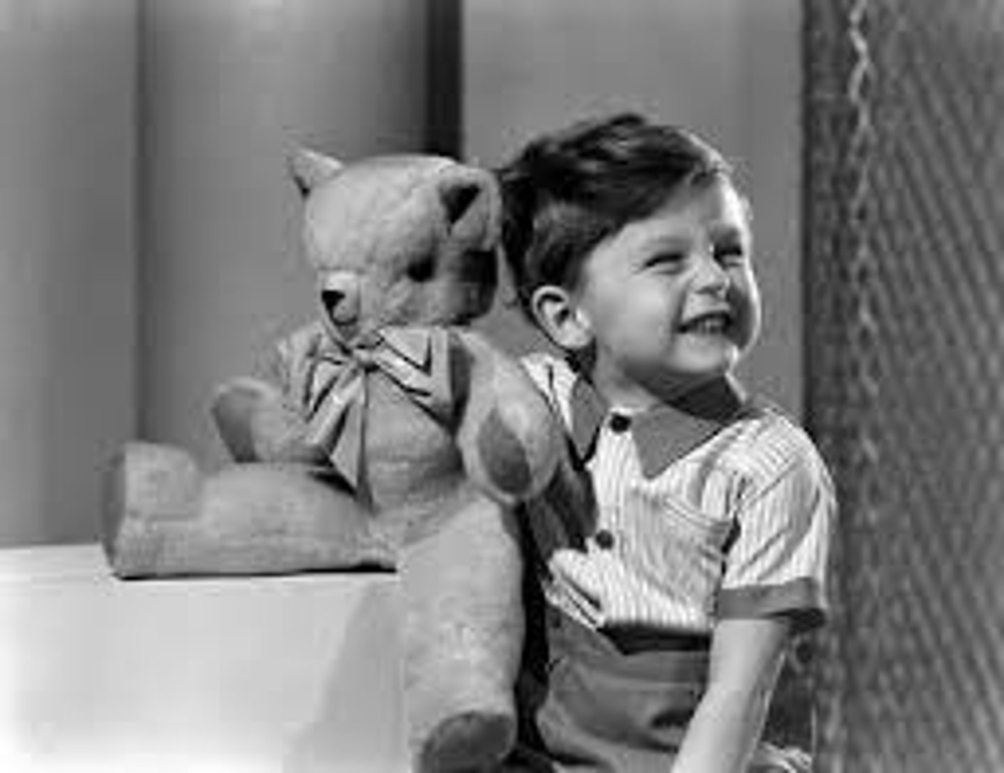 <p>thời thơ ấu</p>